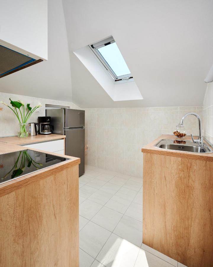 Modern & Spacious Rooftop Apartment With Natual Sunlight 斯普利特 外观 照片