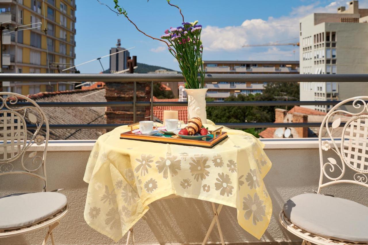 Modern & Spacious Rooftop Apartment With Natual Sunlight 斯普利特 外观 照片